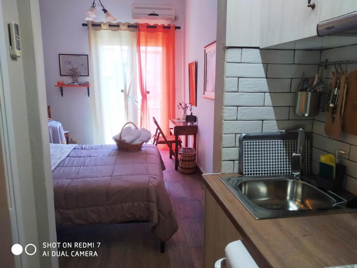Violetta Rooms Koroni  Exterior photo